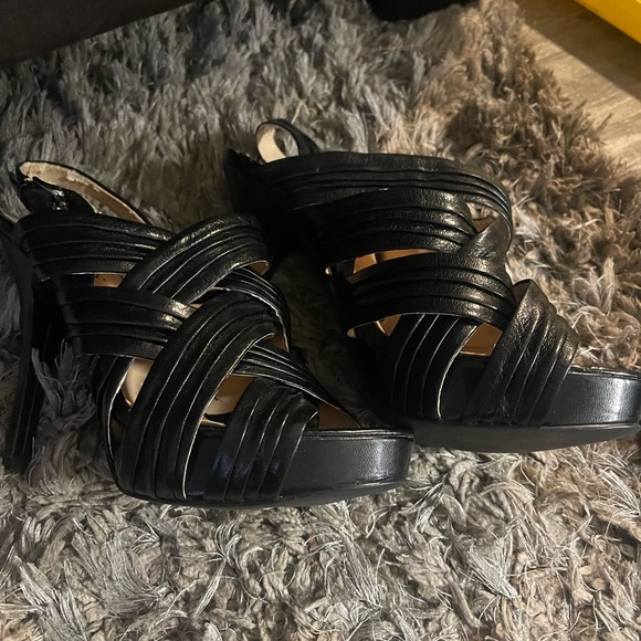 Heels - Picture 2 of 3